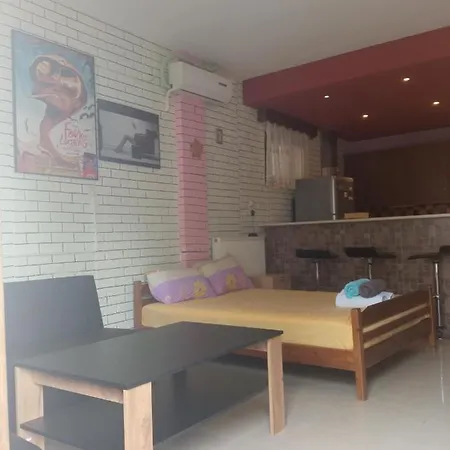 펜션 Argiri Appartments